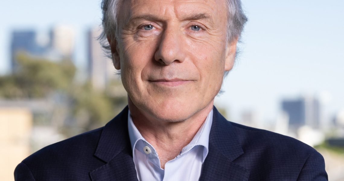 Alan on balcony, by Mark Fitzgerald 2021