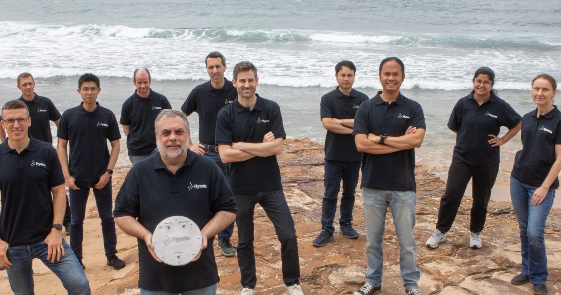 EDIT Hysata Team at Wollongong with Dr Gerry Swiegers in front